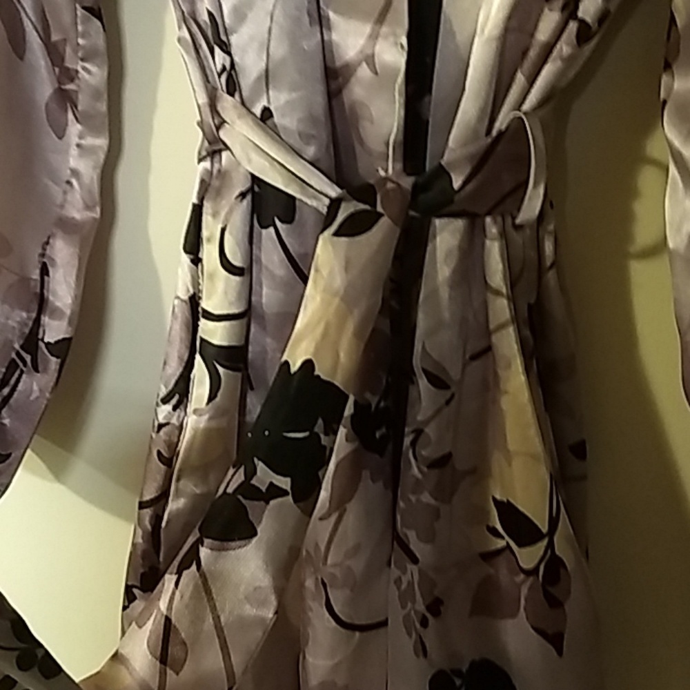 Floral Robe - Picture 3 of 4